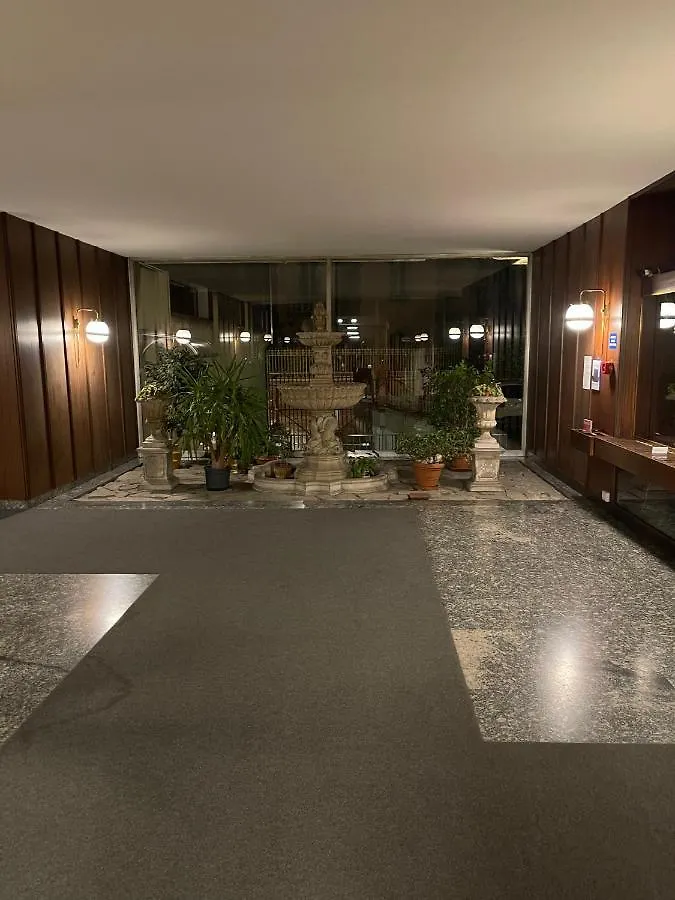 Pit Stop Apartment 2K23 - Mxp - Busto Arsizio 0*,